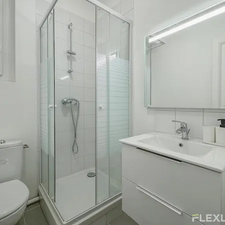 Flexliving - - Henri Sellier - 92 Holiday home *